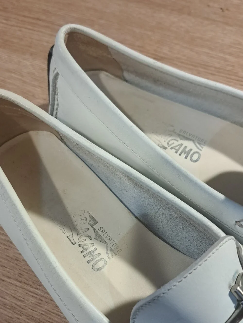 Salvatore Ferragamo Gancini Driving Flats 9.5 - Picture 6 of 14